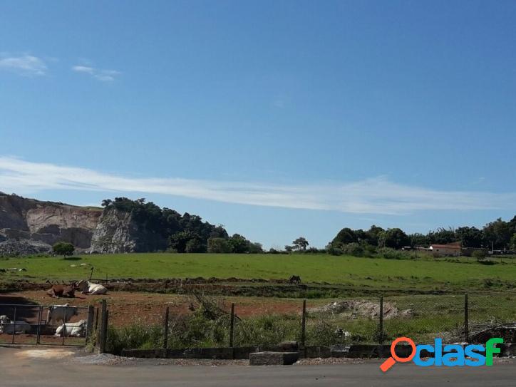 Sítio em Atibaia Ótima Localização com 16.700 metros.