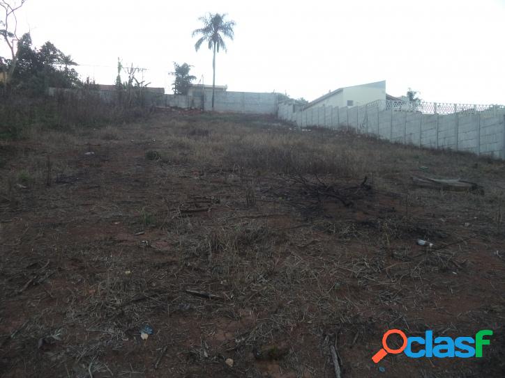 Terreno de 1000 Metros em Atibaia ótima Localização.