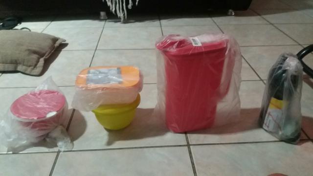 Tupperwares