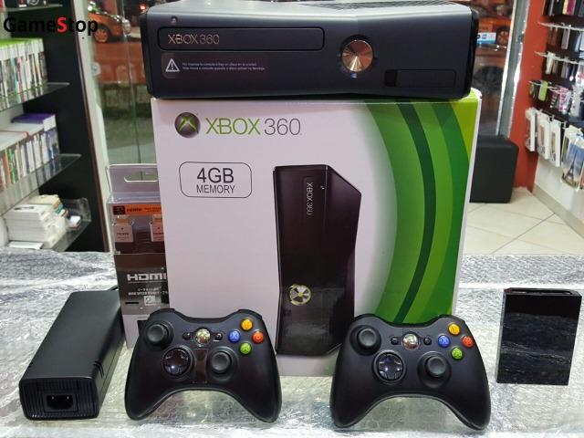Xbox 360 Destravado na caixa com 02 controles e HD de 500GB