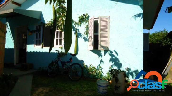 Ótima casa a venda em alvenaria com 47m²! Com trilha para