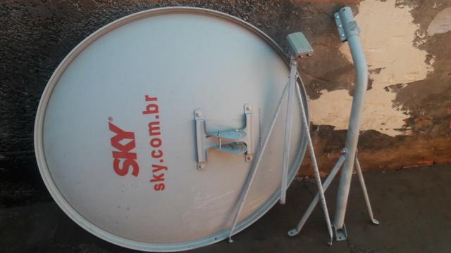 Antenas da Sky 90cm semi novas completas já desmontadas