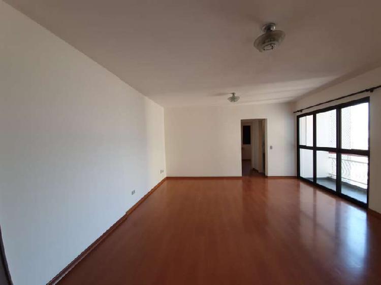 Apartamento com 2 Quartos para Alugar, 63 m² por R$