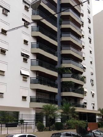 Apartamento para alugar com 3 dormitórios em Centro,