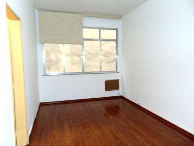 Ipanema- Excelente apartamento com 01 quarto, sala ampla,