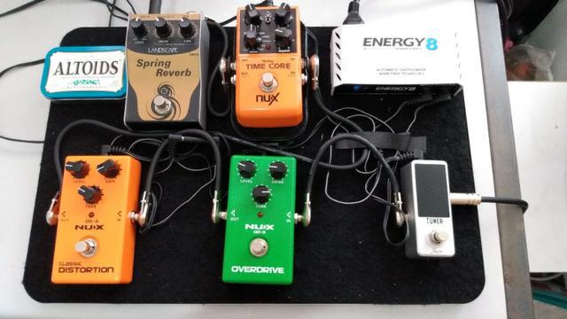 Pedalboard completo (aceito trocas em amplificador)