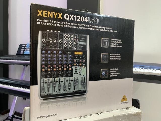 Queima! Mesa mixer Behringer QX1204USB