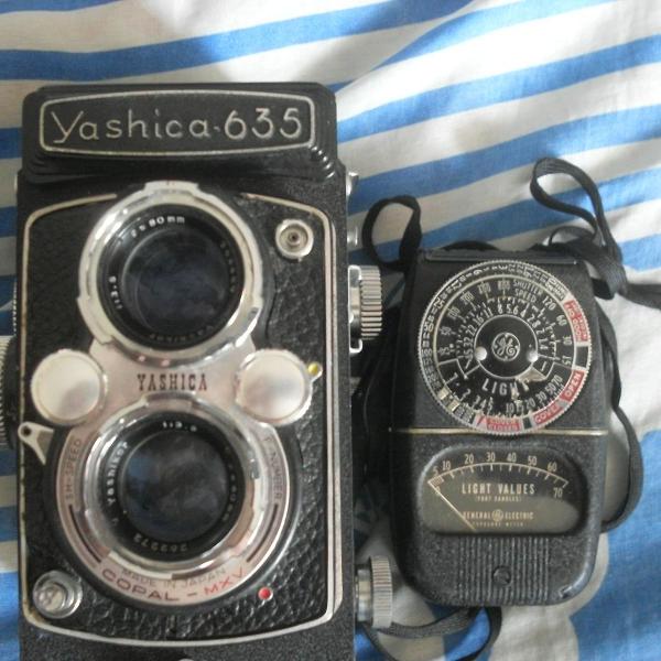 Vintage - Maquina Fotografica Yashica 635 + fotômetro GE