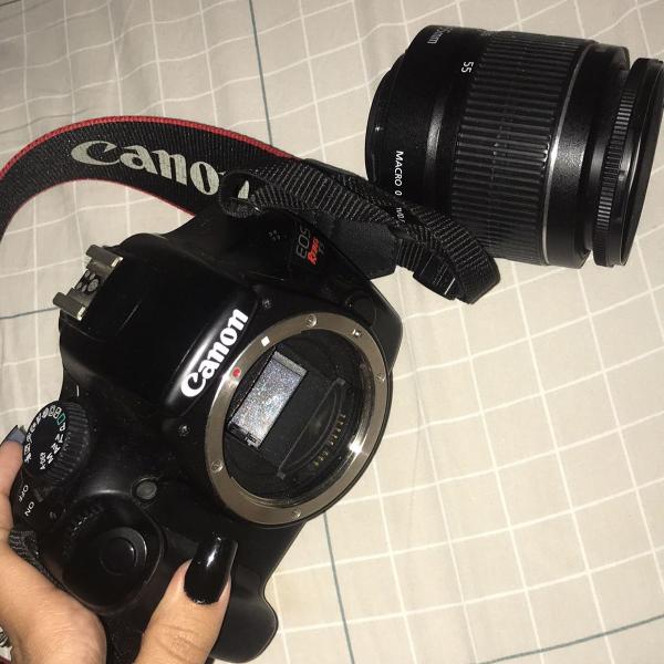 câmera canon t3