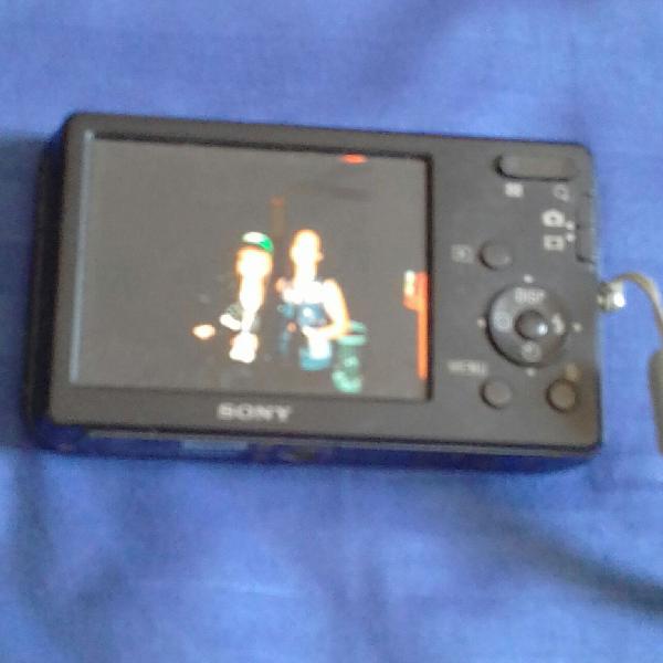 máquina fotográfica sony com flash e gravador com áudio