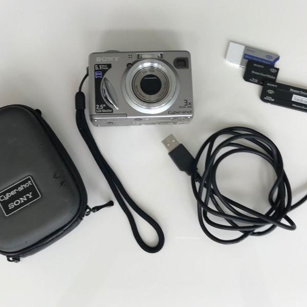 sony cyber-shot + 2 memoy stick pro
