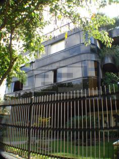 Apartamento com 3 Quartos à Venda, 132 m² por R$ 600.000