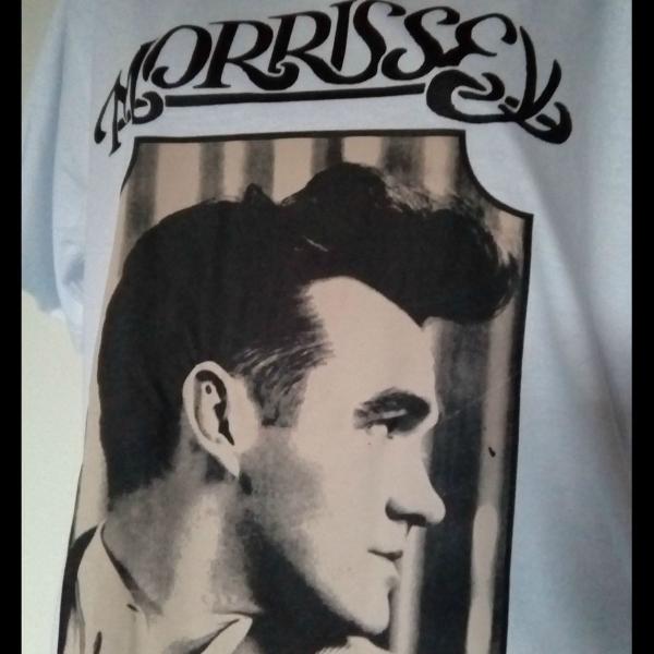 Camiseta Branca do Morrissey