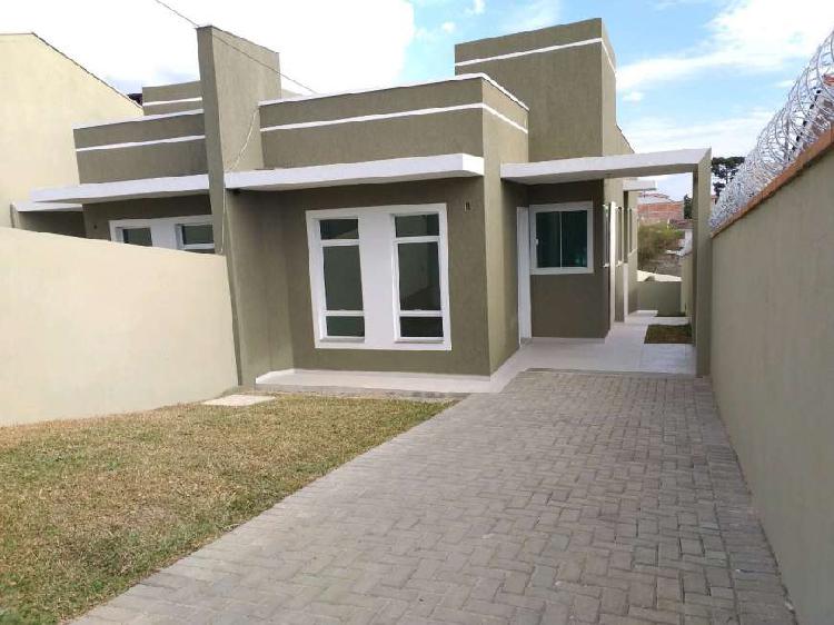 Casa com 3 Quartos à Venda, 60 m² por R$ 240.000 COD. CASA