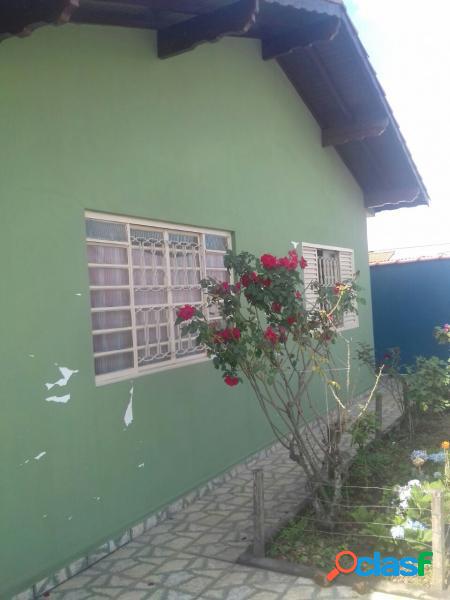 Casa com 3 dorms em Poços de Caldas - Jardim Kennedy por