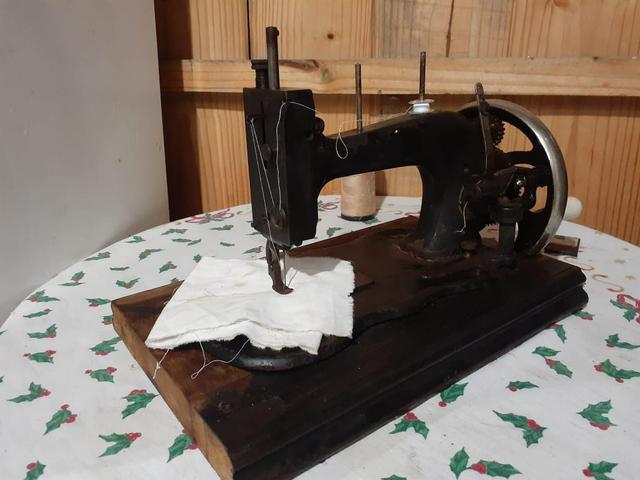 Máquina de costura Relíquia