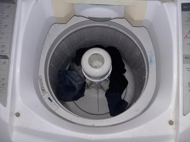 Vendo essa maquina de lavar por 200