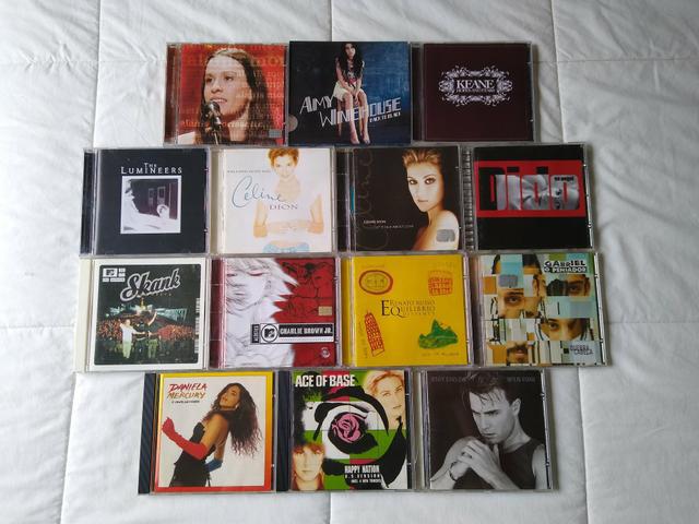 14 CDs pop rock romântico por 50 reais