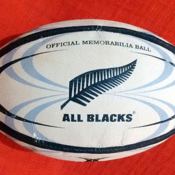 Bola de Rugby All Blacks - Official Memorabilia Ball