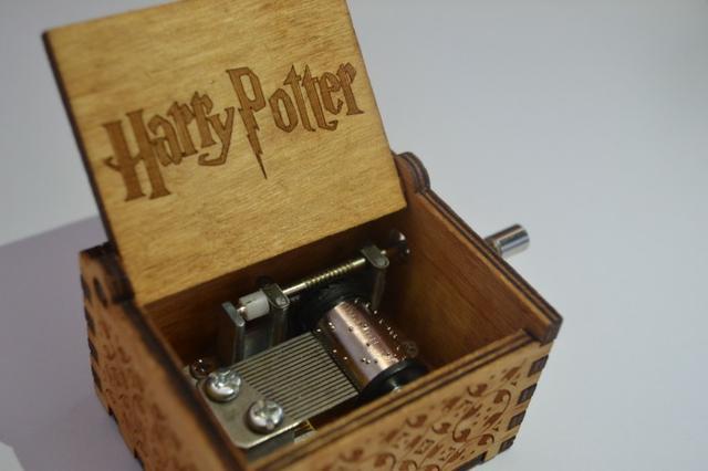 Caixinha de música Harry Potter (à manivela)