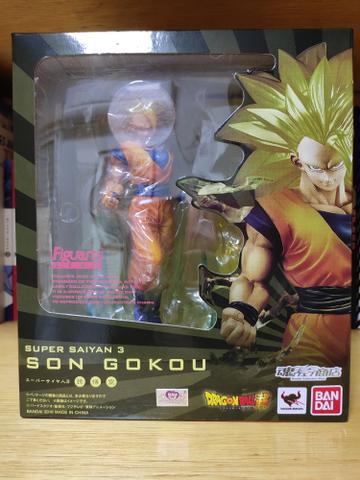 Goku Super Saiyajin 3