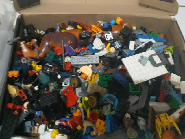 Lote de lego usado com muitas peças