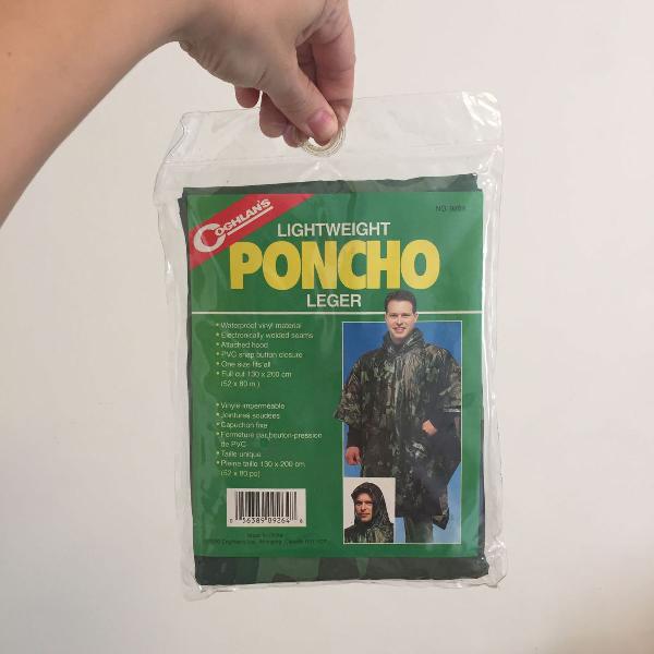 Poncho camuflado