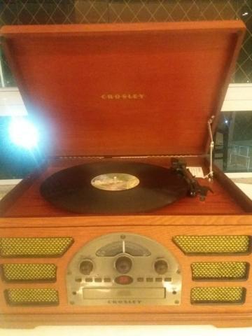 Toca discos - Crosley CR 66