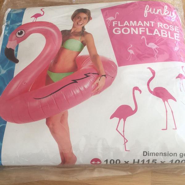 boia flamingos