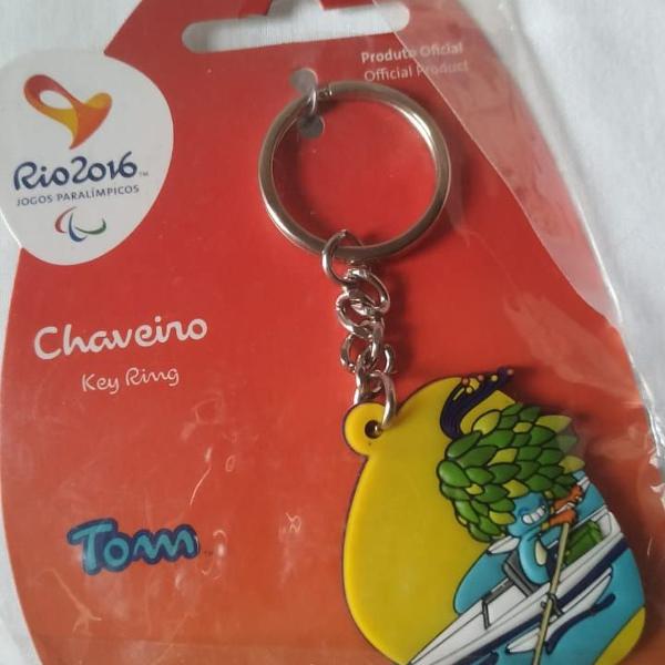 chaveiro do tom das paraolimpíadas na canoagem