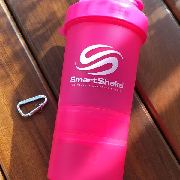 coqueteleira smartshake rosa neon