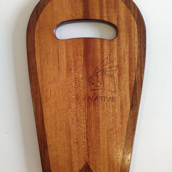 handplane native - madeira cedro rosa - 35,5 x 19,5 x 1,4 cm