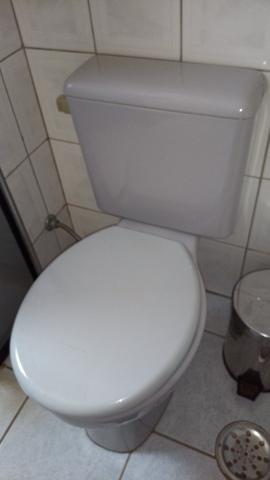 Bacia sanitária com caixa acoplada Ribeirão