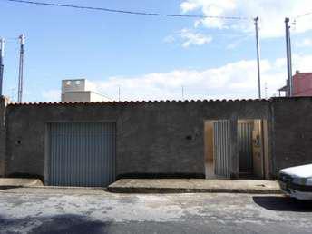 Casa com 3 quartos para alugar no bairro Novo Progresso,