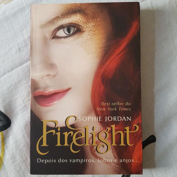 Firelight - Sophie Jordan