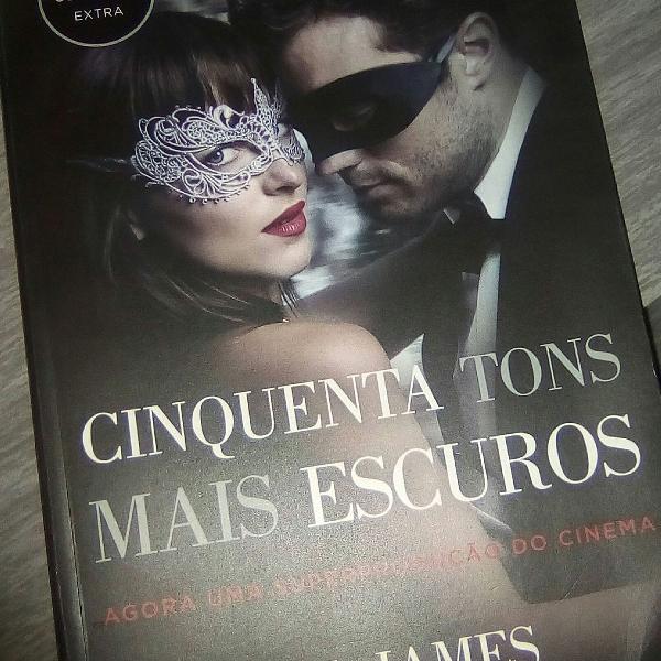 Livro Cinquenta Tons Mais Escuros