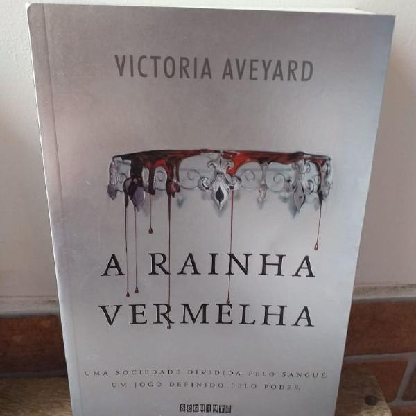 Livro Rainha Vermelha - Vitoria Aveyard
