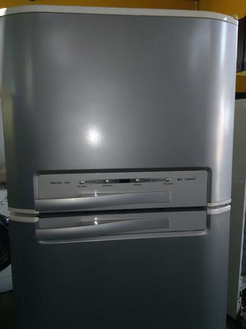 Refrigerador Eletrolux DF46 Frost Free 460 110 volts