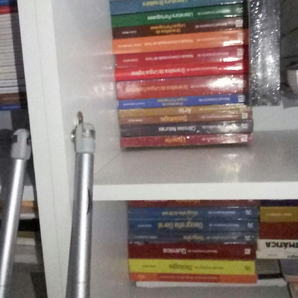 VENDO LIVROS TODA COLEÇÃO MANUAL COMPACTO