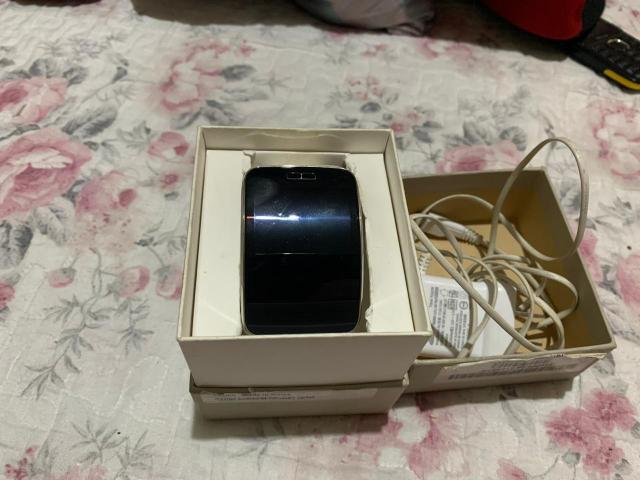 Vendo Samsung gear s