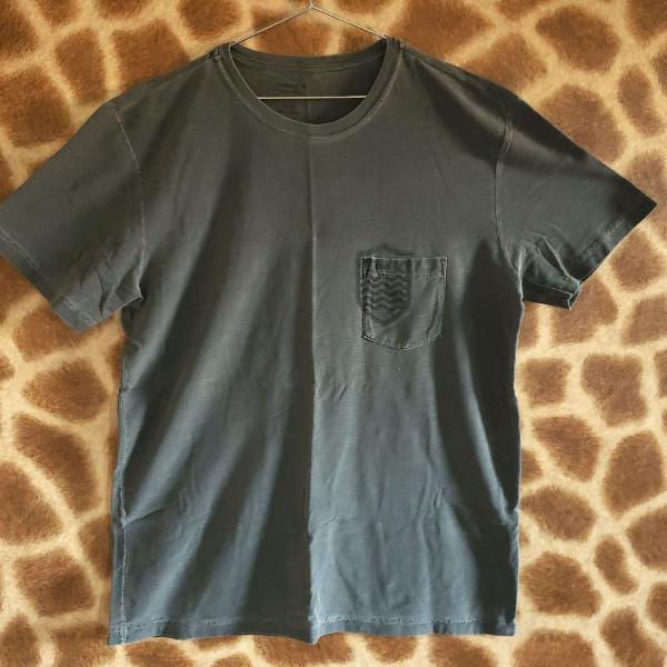 camiseta Osklen, cinza grafite, tamanho g.