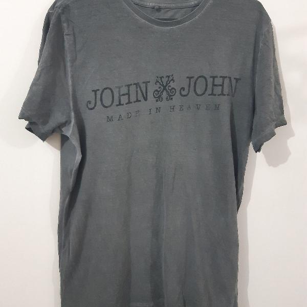 camiseta john john cinza
