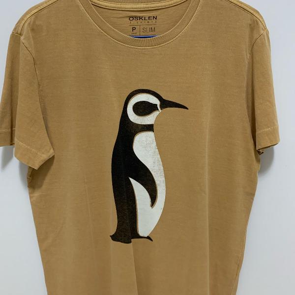 camiseta osklen pinguim
