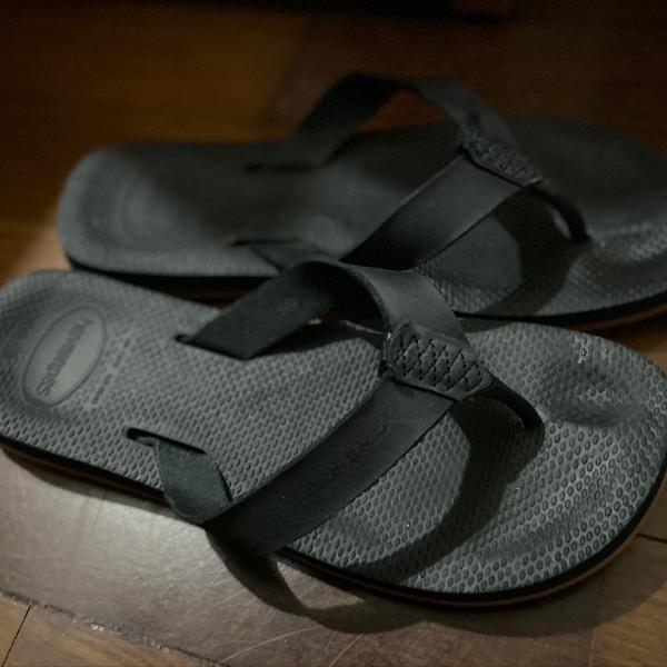 chinelo masculino havaianas com tiras em couro tam 43 44