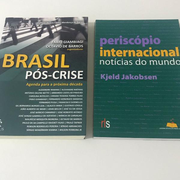 conjunto de dois livros sobre relações internacionais