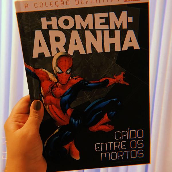 homem aranha - caído entre os mortos