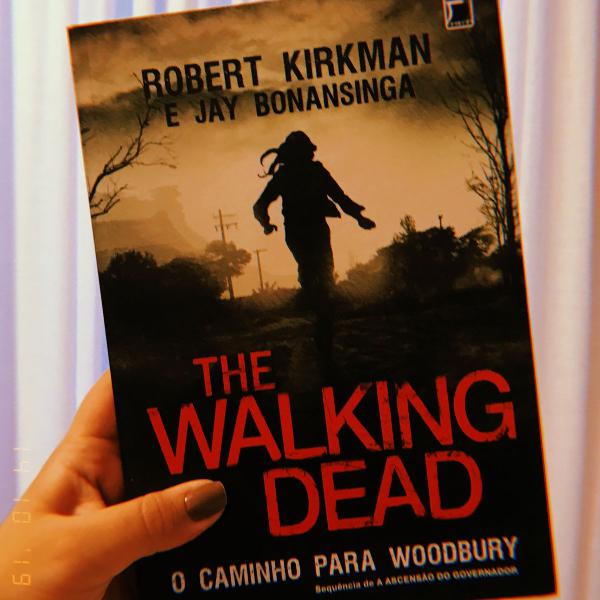 livro the walking dead - o caminho para woodbury