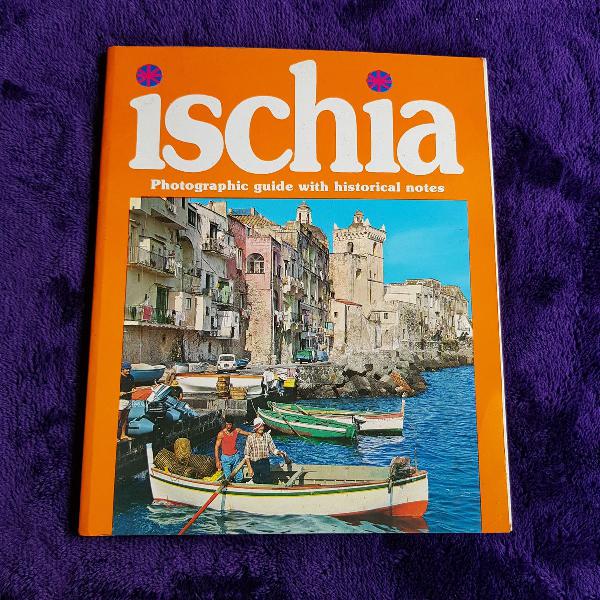 livro turistico ischia