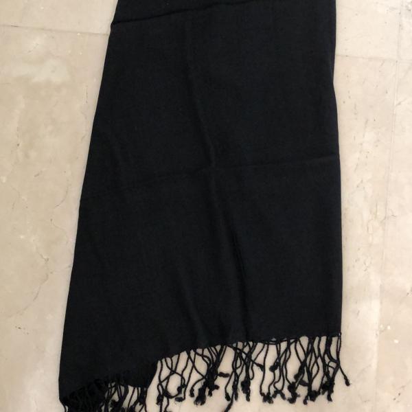 pashmina preta