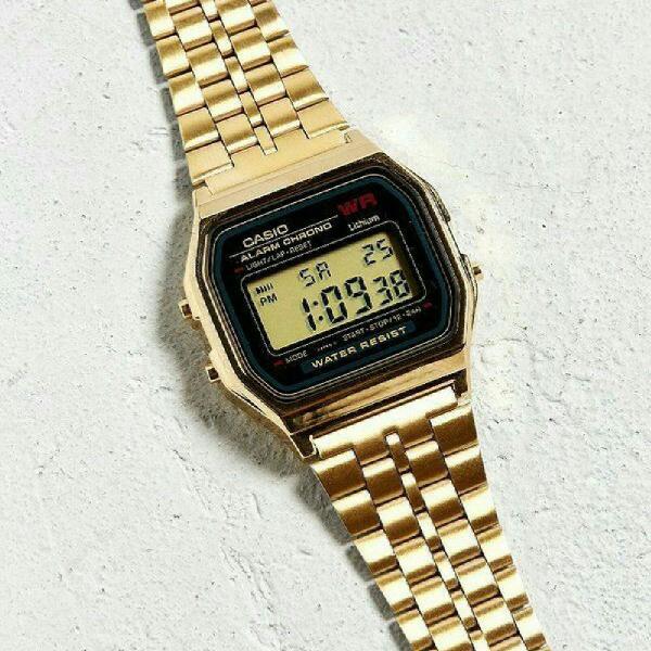 relógio casio dourado com preto